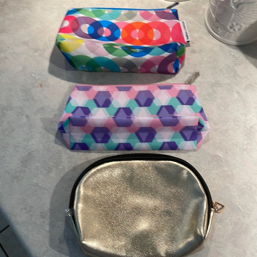 NWOT Foschini & Clinique cosmetic bags